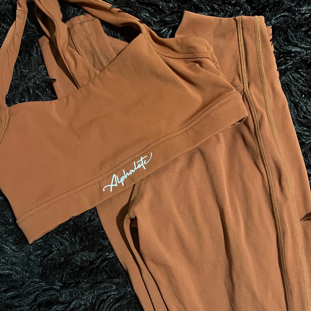 Alphabet pulse kinetic legging and sports bra